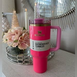 Limited Edition Paradise Pink 40oz Stanley Quencher H2.0 Flowstate Tumbl…